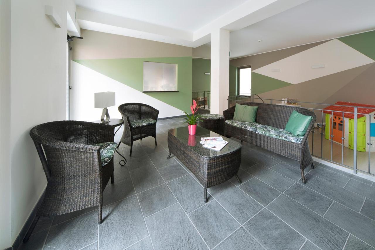 Hotel Residence Laigueglia Free Parking Exterior photo