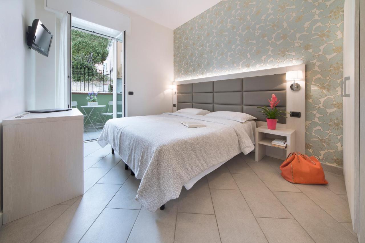 Hotel Residence Laigueglia Free Parking Exterior photo